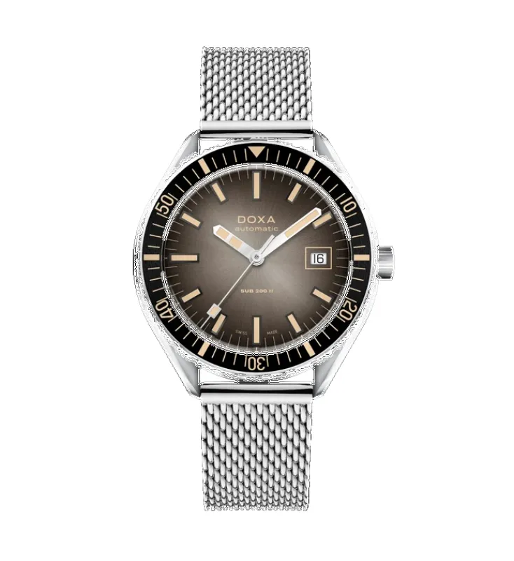 Doxa Sub 200 II Sharkhunter Vintage Black Bezel Bracelet Watch made by C.W. Sellors