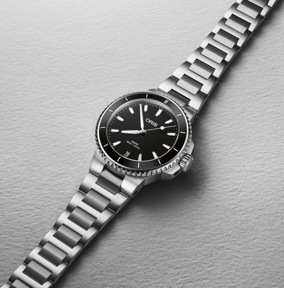 Oris Aquis Date 36.5mm Watch sold by C.W. Sellors product image thumbnail 2