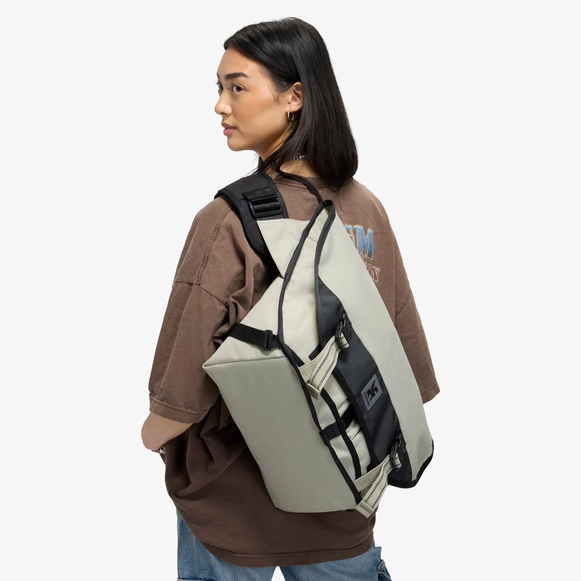 Citizen 15L Messenger sold by Chrome Industries product image thumbnail 4