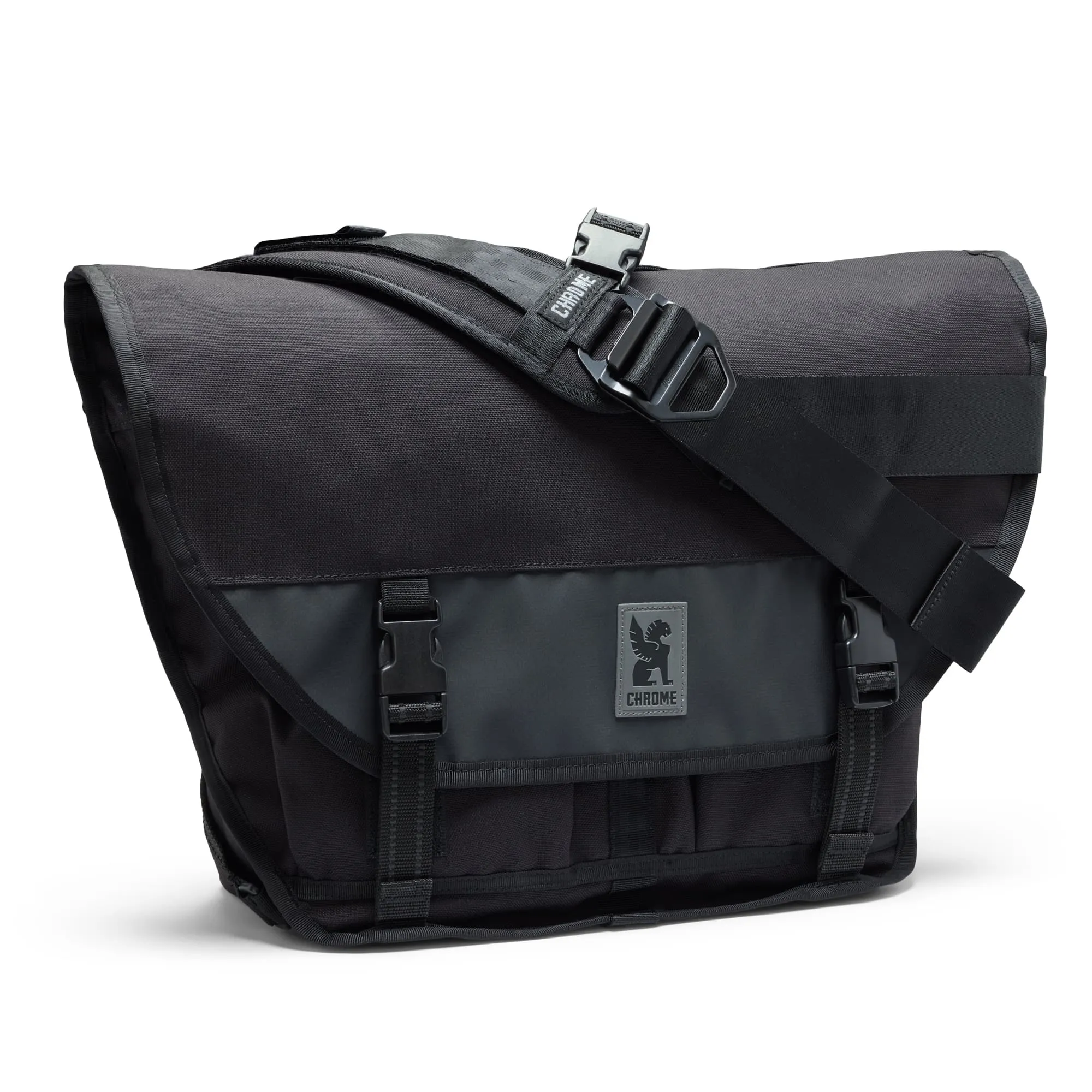 Citizen Slide 15L Messenger sold by Chrome Industries