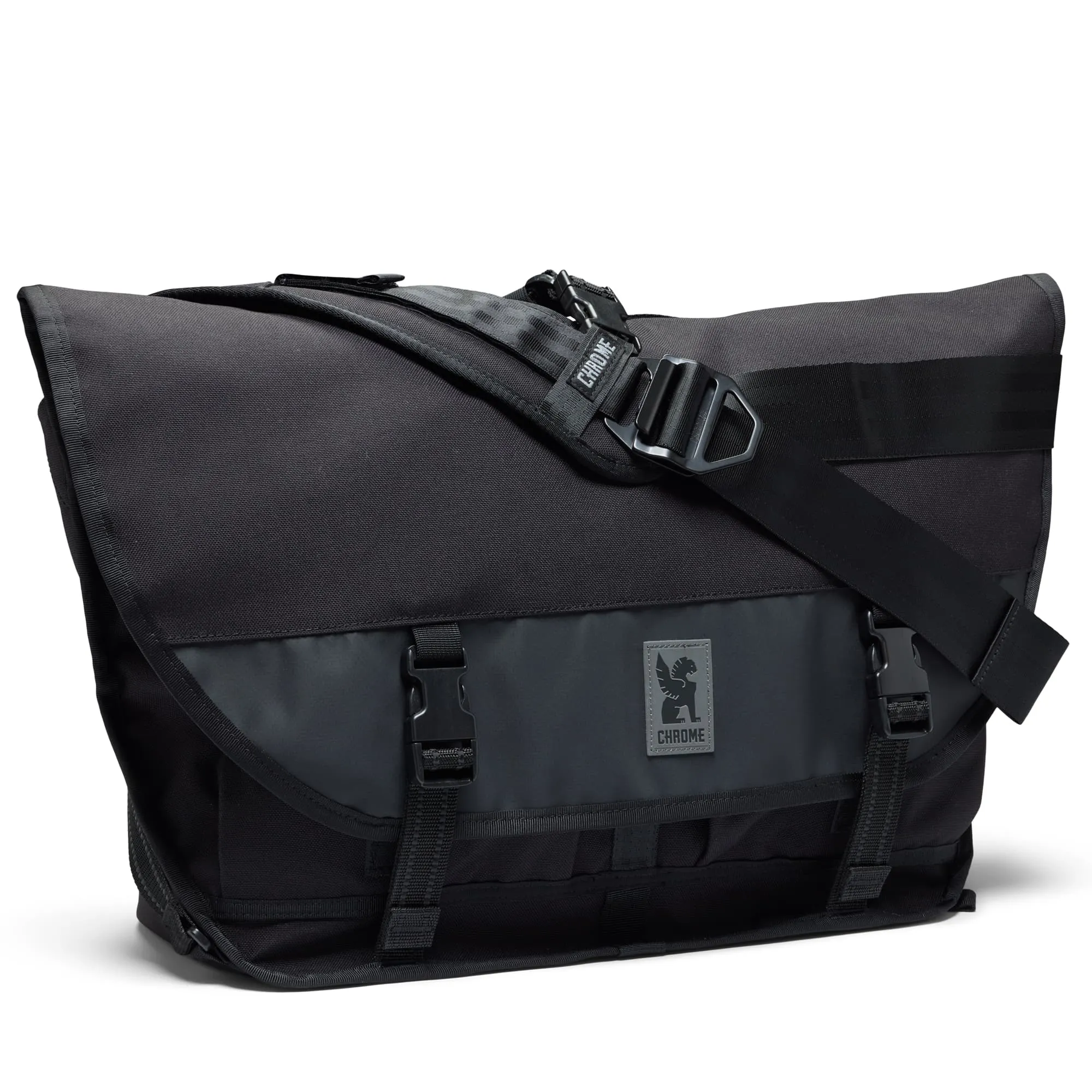 Citizen Slide 24L Messenger sold by Chrome Industries