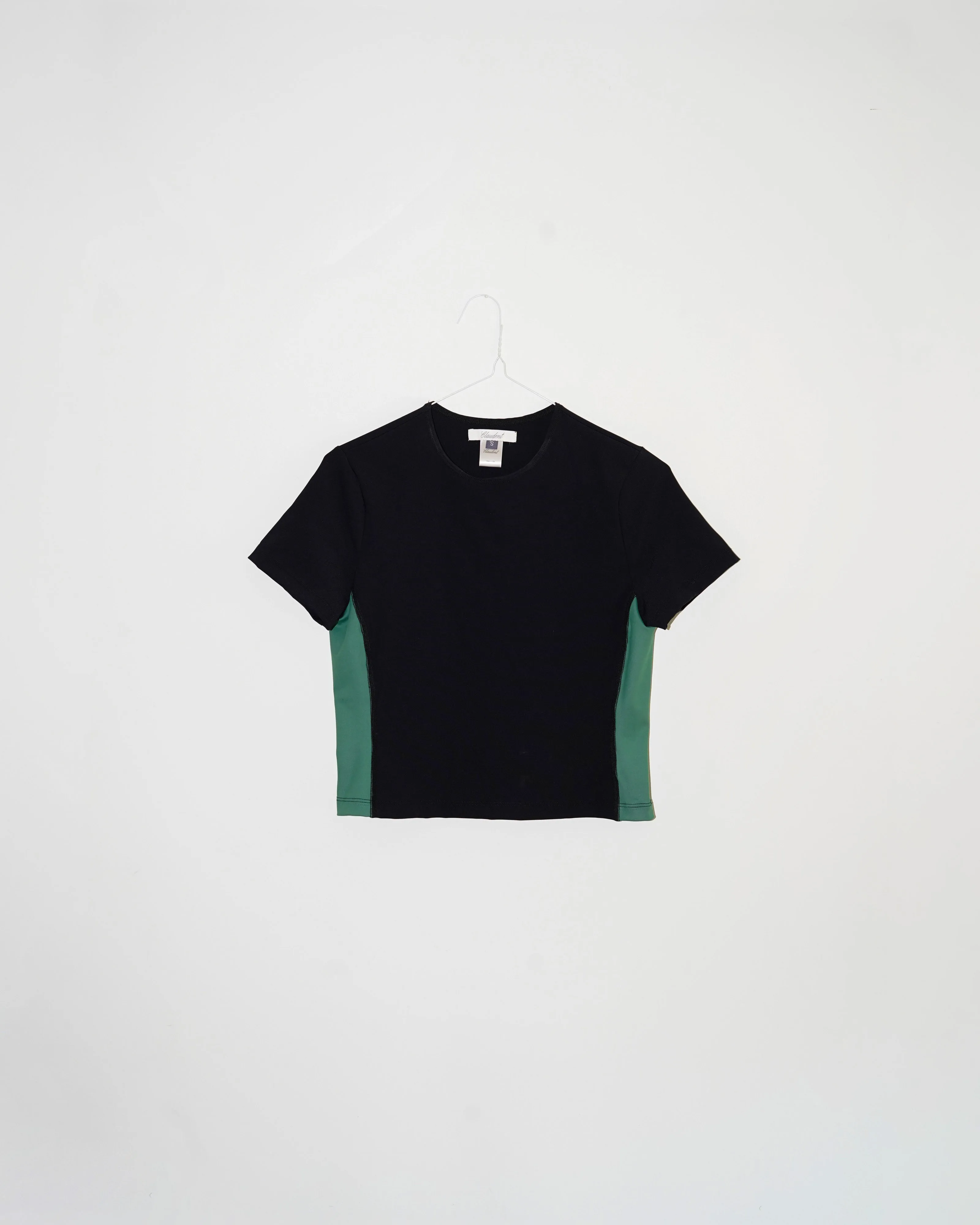 Sport Top sold by Claudent