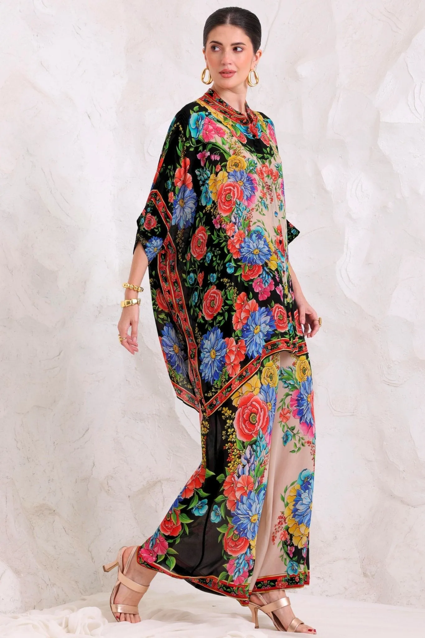Spanish Flowers Kaftan Top w Sleeves sold by Czarina product image thumbnail 5