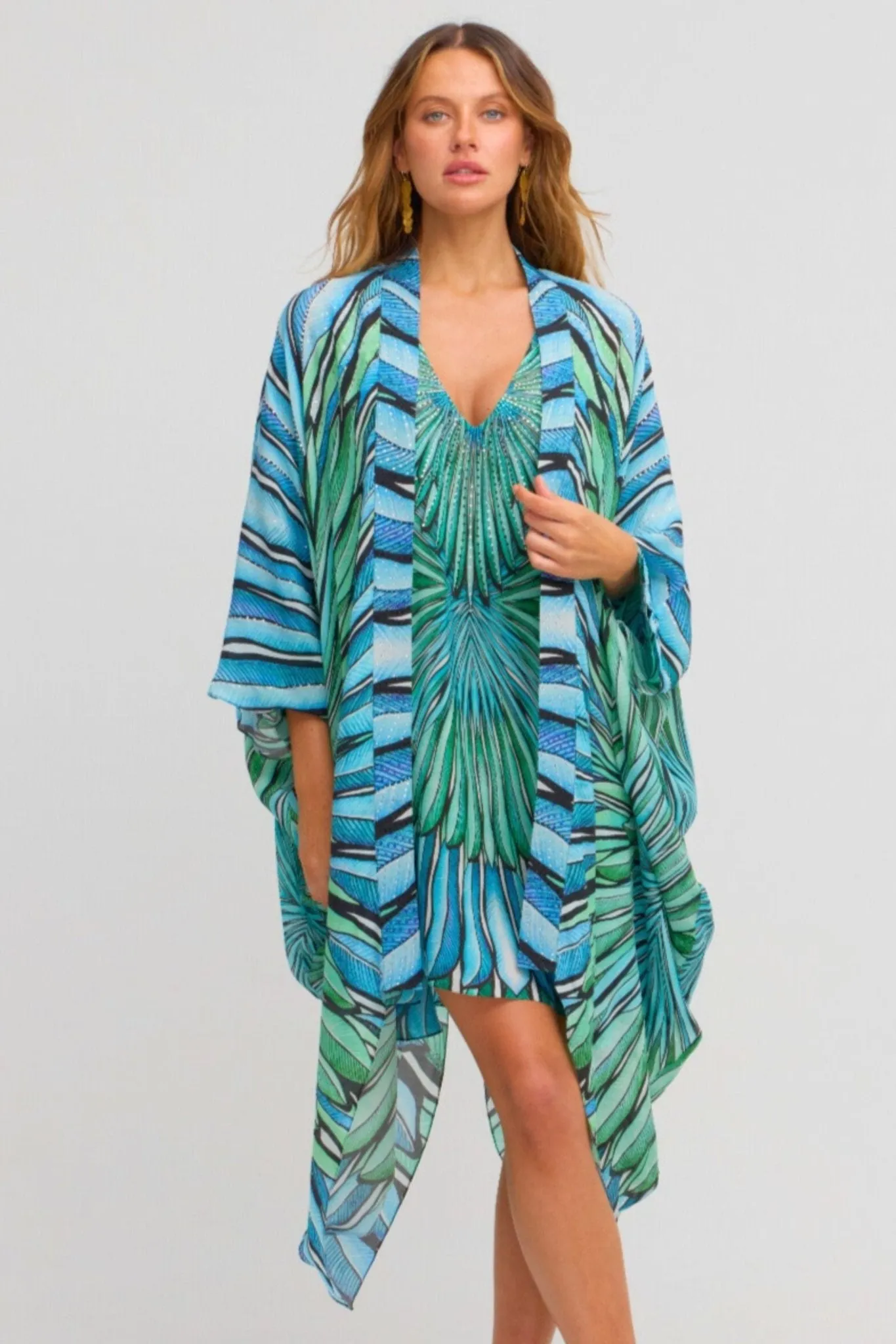 Wings Of The Sea Medium Cape sold by Czarina product image thumbnail 2