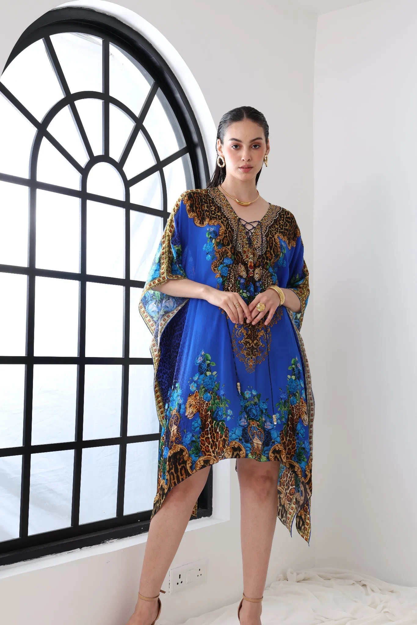 BLUE LEOPARDESS SHORT KAFTAN sold by Czarina product image thumbnail 2