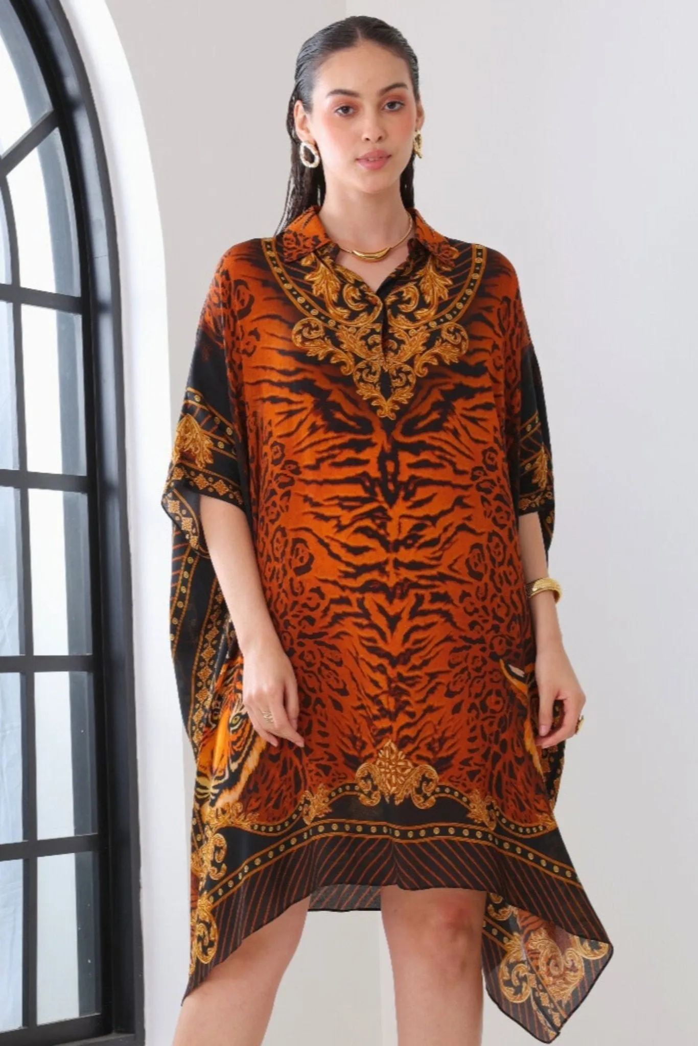 TIGRESS SHORT COLLAR KAFTAN sold by Czarina product image thumbnail 2