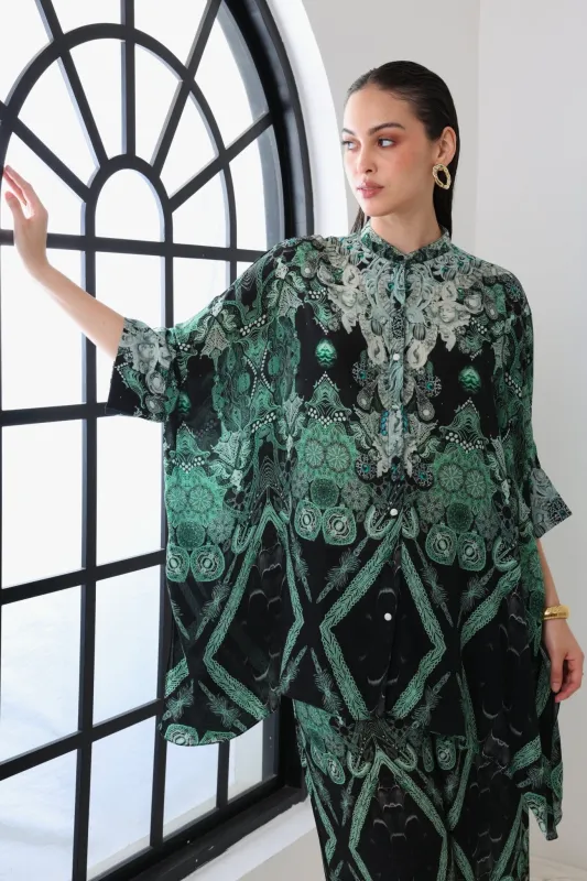 EMERALD OASIS KAFTAN TOP W SLEEVES sold by Czarina