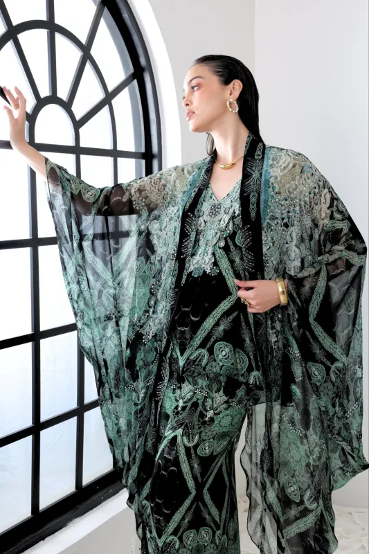 EMERALD OASIS MEDIUM CAPE sold by Czarina