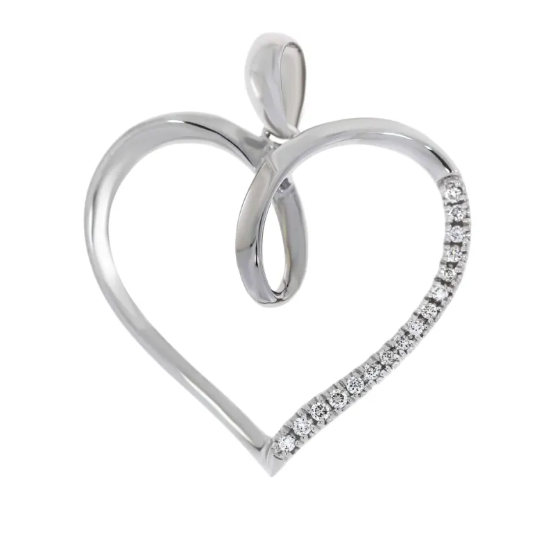 Diamant halssmykke med hjerte i hvitt gull, 0.08CT TWSI sold by Diamanthuset