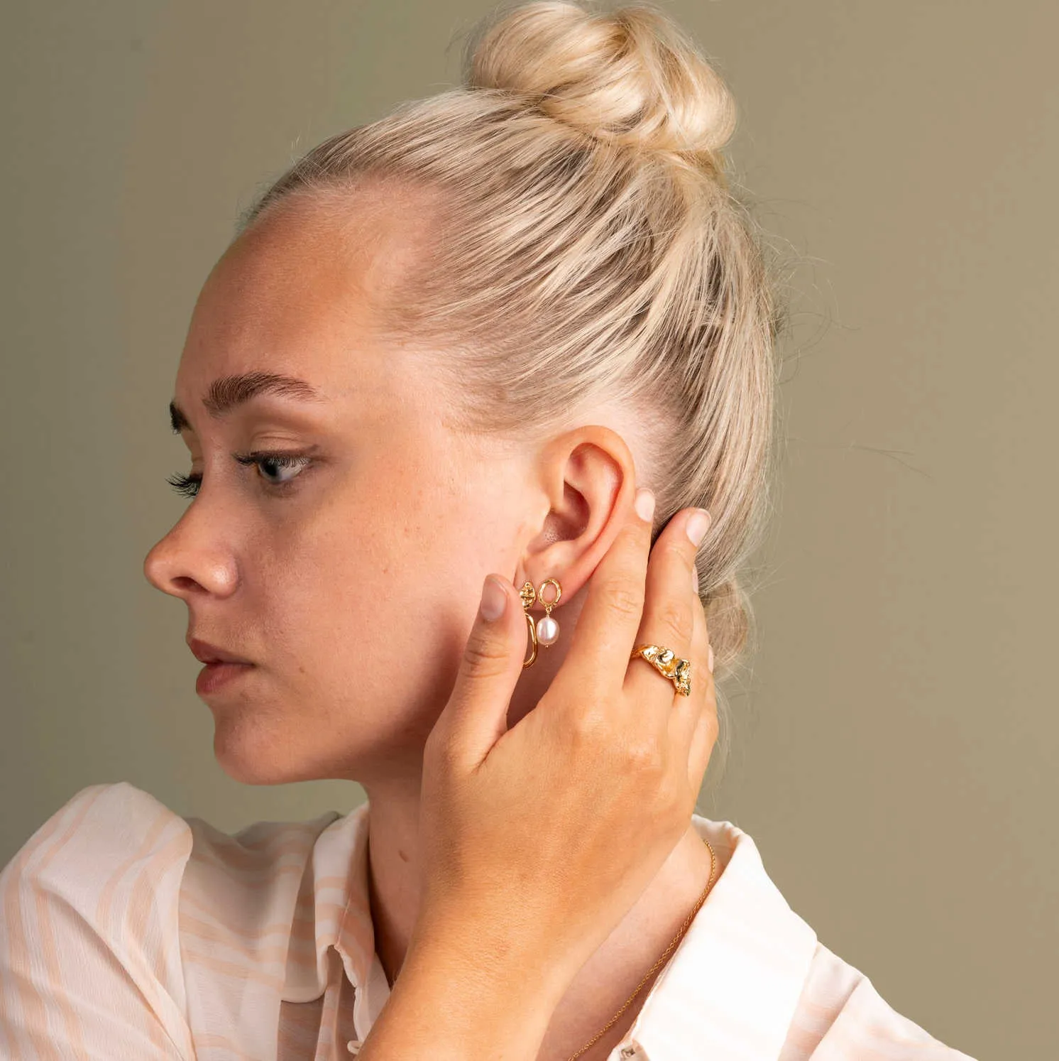 Shapes - Pearl øredobber i sølv sold by Diamanthuset product image thumbnail 3