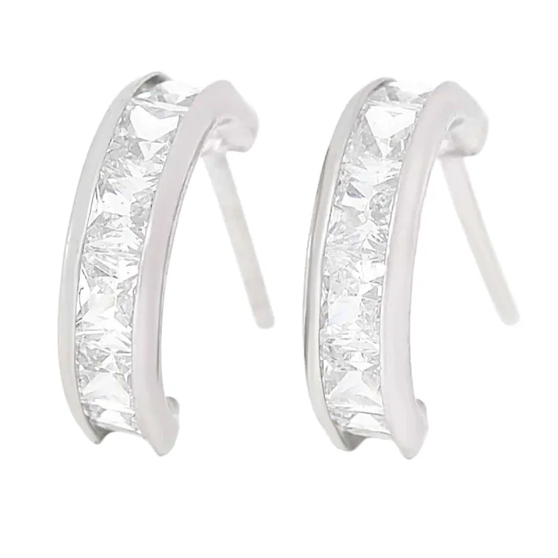 Øredobber med zirkoner i hvitt gull sold by Diamanthuset