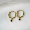 Janne Formoe By Pan Jewelry – Øredobber i sølv med sort Zirkonia sold by Diamanthuset