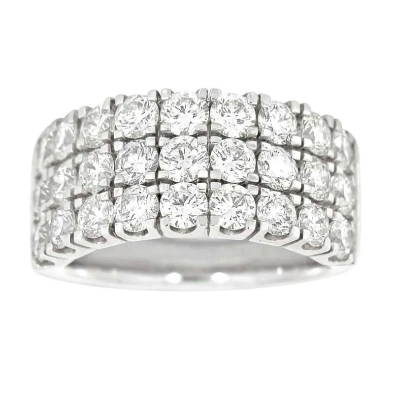 Diamantring i hvitt gull, 2.70CT TWSI sold by Diamanthuset