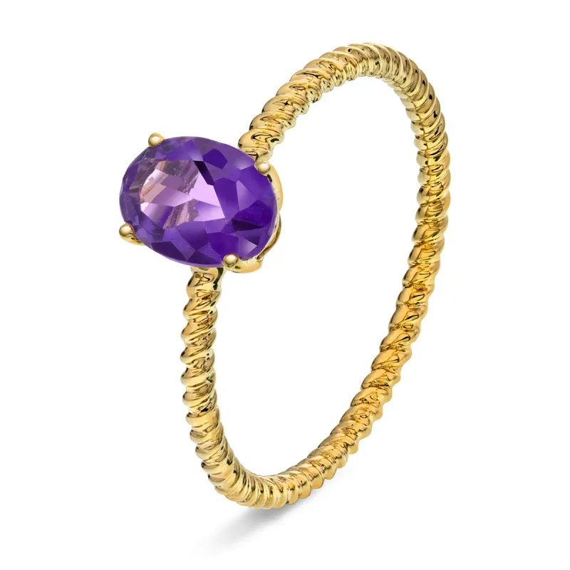 Ring i Gult Gull (585), 0.90ct Oval Ametyst sold by Diamanthuset