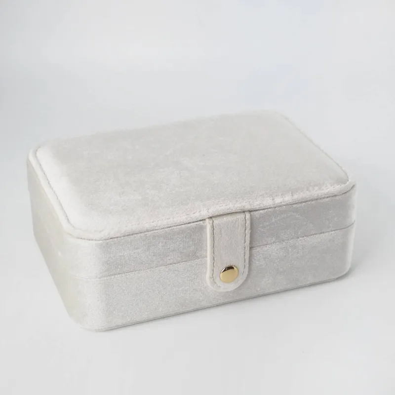 Smykkeskrin i Velur - Offwhite  (Liten) sold by Diamanthuset