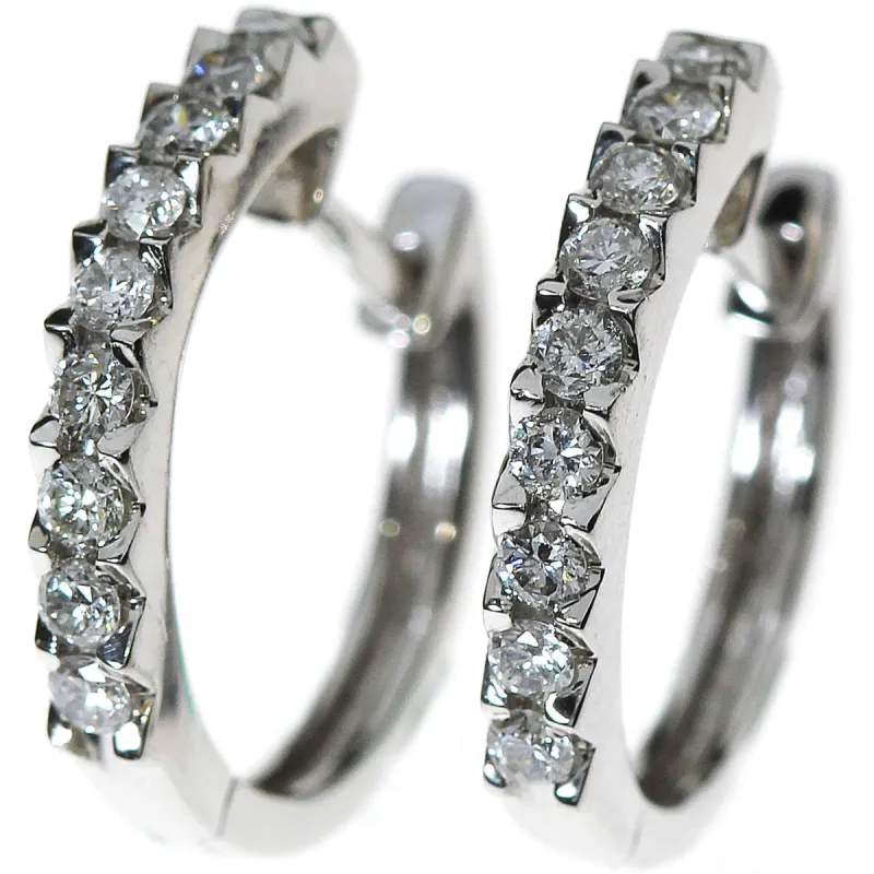 Diamantøredobber i Hvitt Gull(585), 0.45CT TWSI Diamanter sold by Diamanthuset