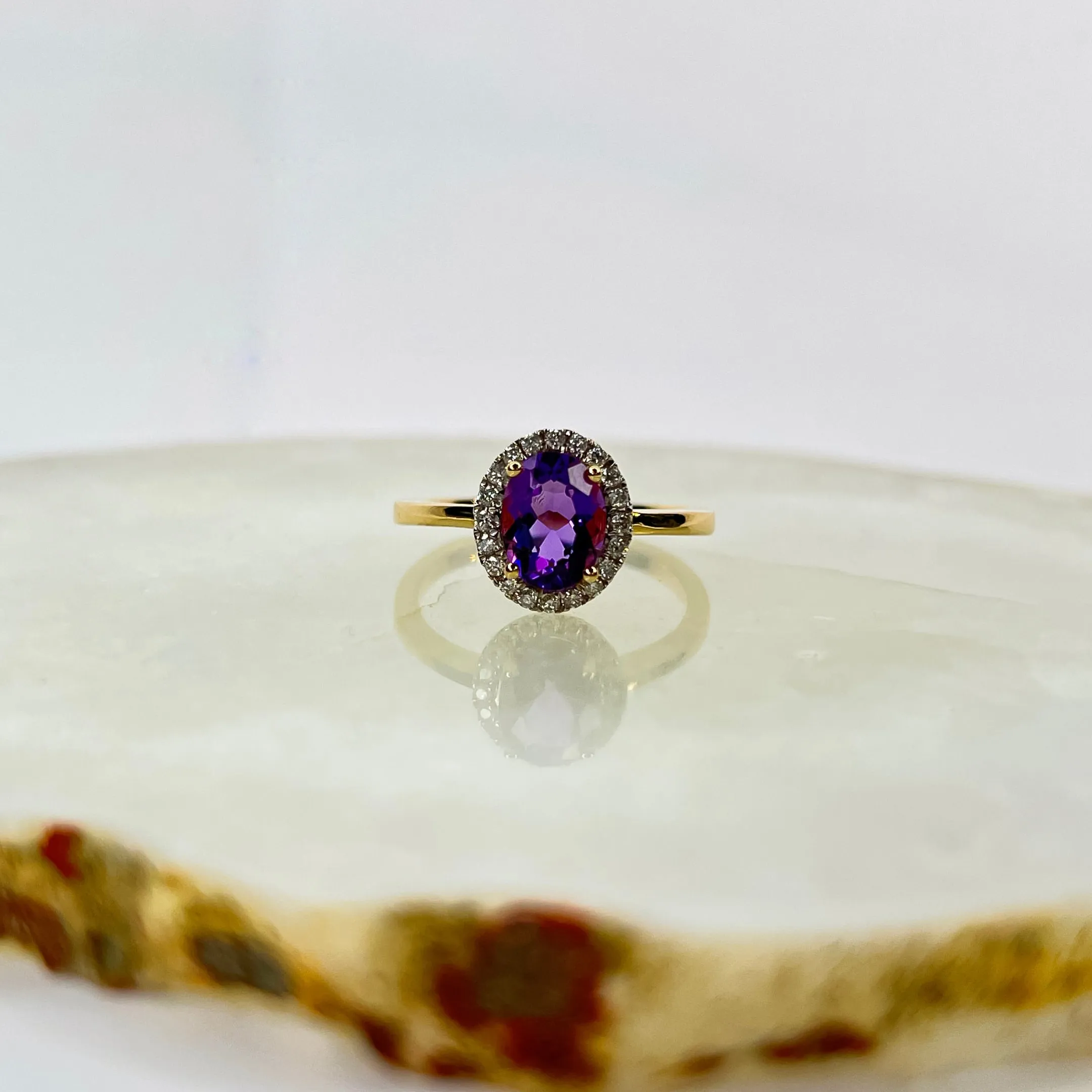 Diamantring med Ametyst 0.30ct tw/si sold by Diamanthuset product image thumbnail 2