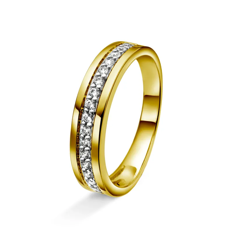 Amore giftering ring i gult/hvitt gull, en rekke, 0.25ct tw/si diamanter sold by Diamanthuset
