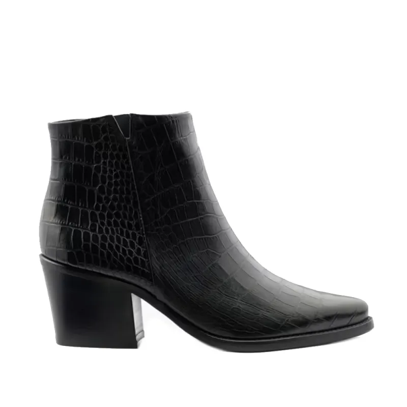 Paul Green Enkellaarsjes 9780-026 Zwart sold by Donelli