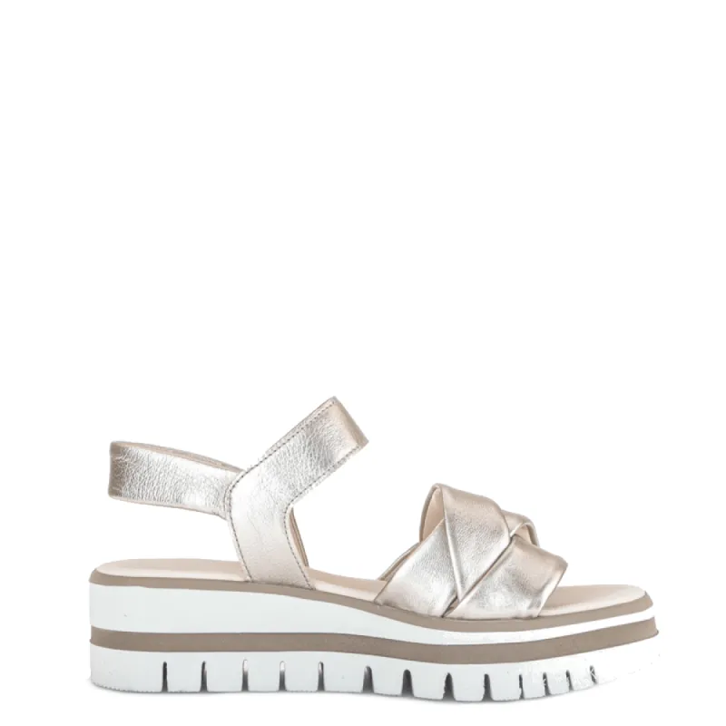 Gabor Sandalen 44.622.62 Champagne sold by Donelli