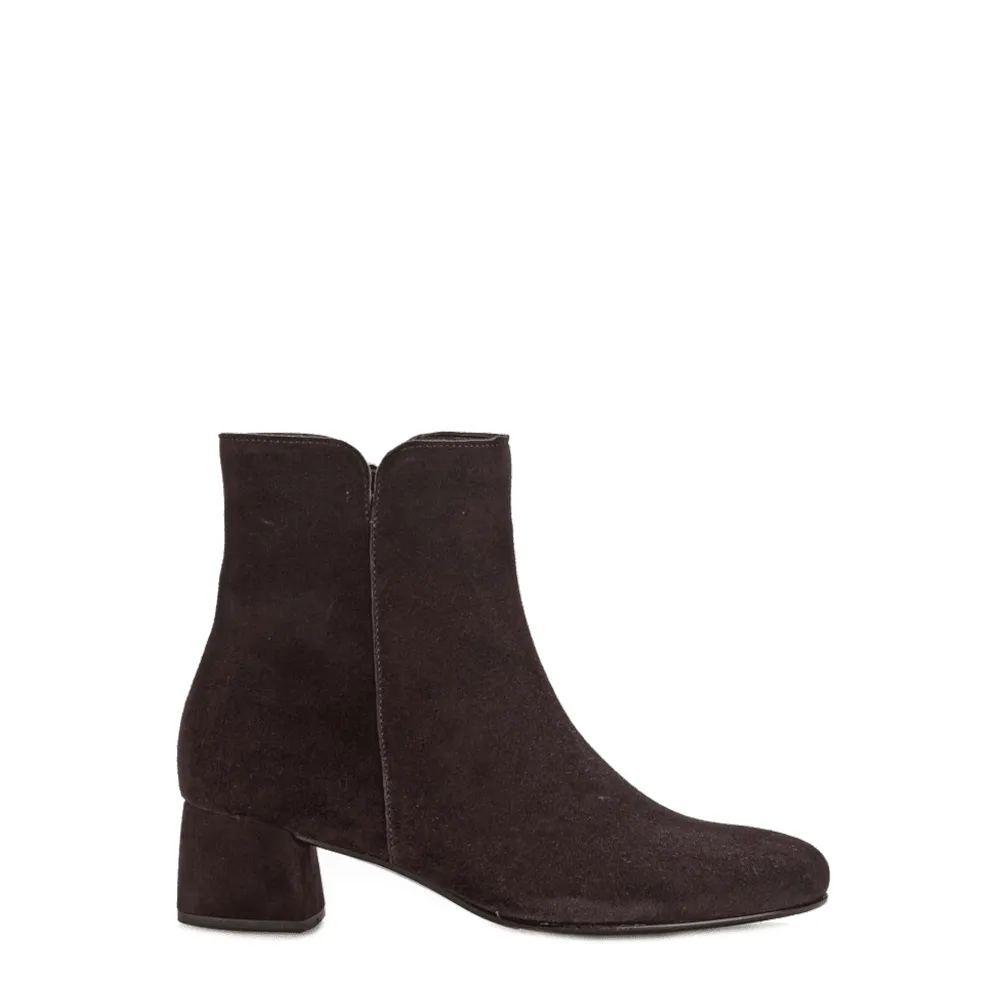 Gabor Enkellaarsjes75.680.18 Bruin sold by Donelli