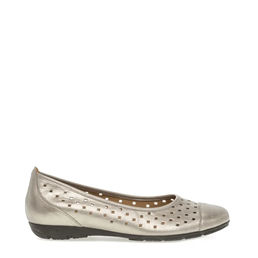 Gabor Instappers 24.169.62 Champagne sold by Donelli