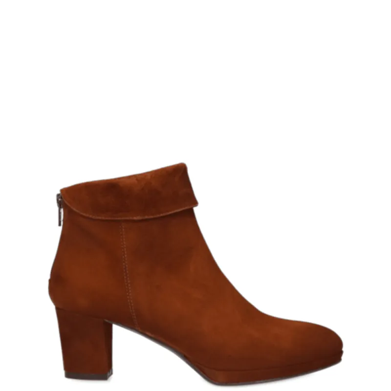 Lilian Enkellaarsjes 8986P Cognac sold by Donelli