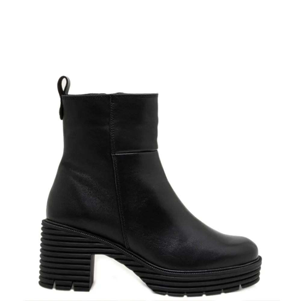 Porronet Enkellaarsjes 4771 Zwart sold by Donelli