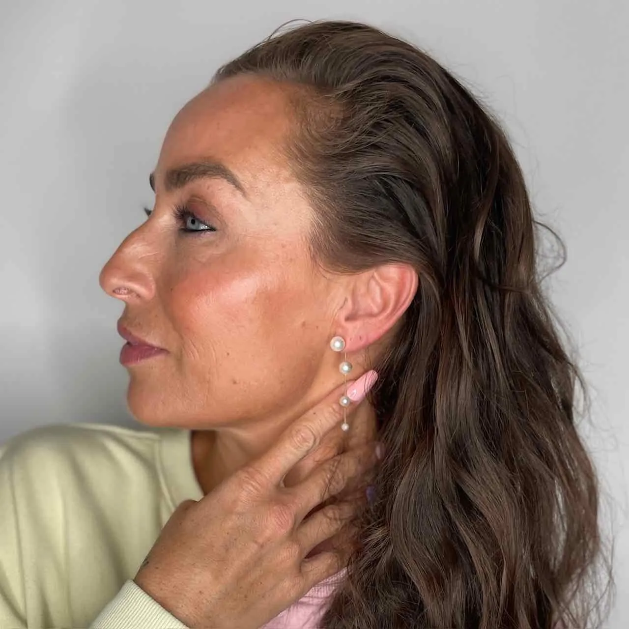 Øreringesæt - #Pearlfection - Hvide perler og 18 karat Sterling sølv - TILBAGE PÅ LAGER! sold by Dropps by Szhirley product image thumbnail 2