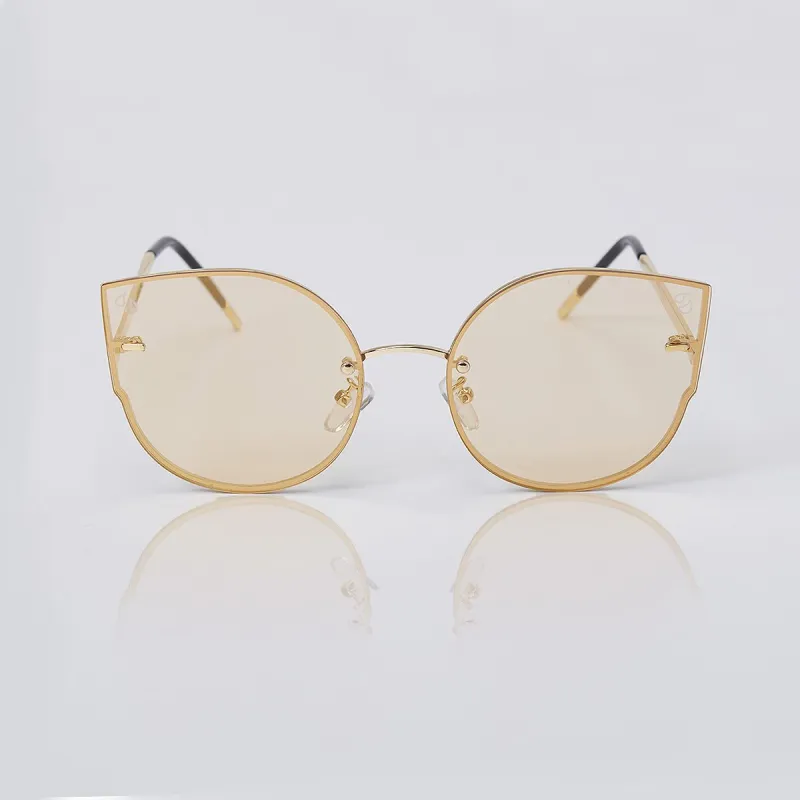 Guld cat eye solbriller - #GoldDropps - med guldfarvet brillestel sold by Dropps by Szhirley