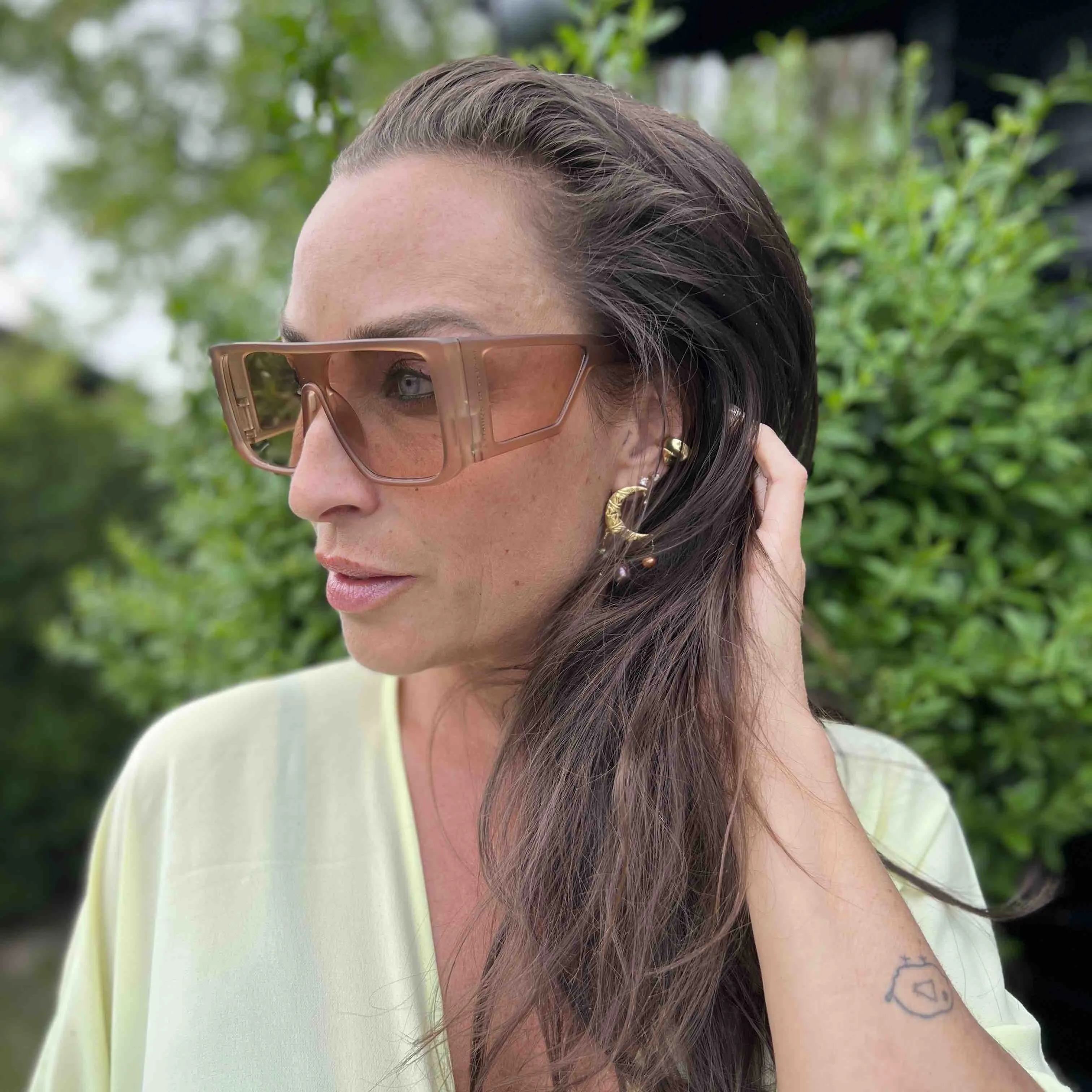 Solbriller - #ThatMatte - karamel / honningfarvet stel med røget / brune brilleglas sold by Dropps by Szhirley product image thumbnail 2