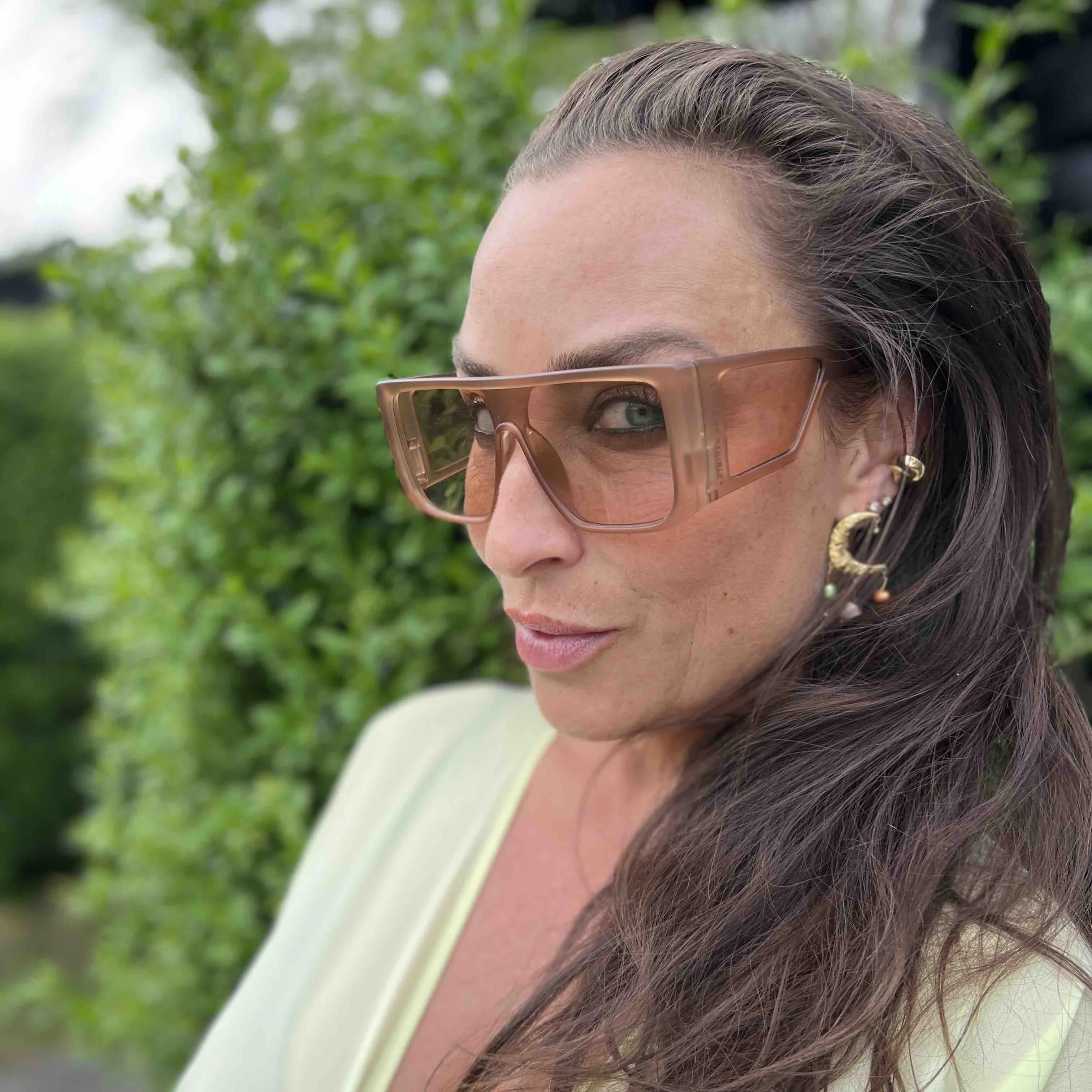 Solbriller - #ThatMatte - karamel / honningfarvet stel med røget / brune brilleglas sold by Dropps by Szhirley product image thumbnail 4