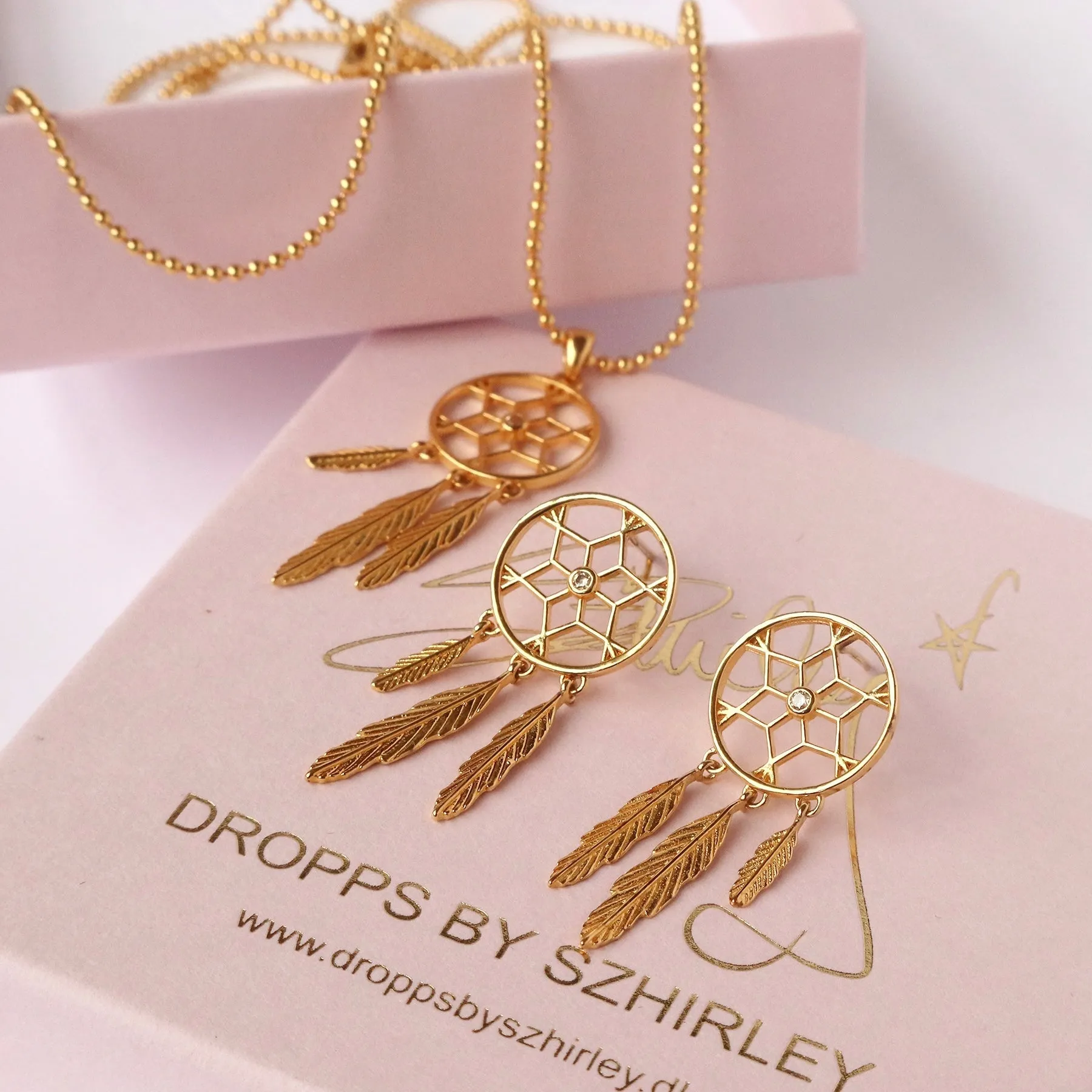 Gavesæt - #CatchingDreams - 18 karat forgyldt Sterling Sølv - halskæde og øreringesæt - SPAR 199 kr. ! sold by Dropps by Szhirley product image thumbnail 2