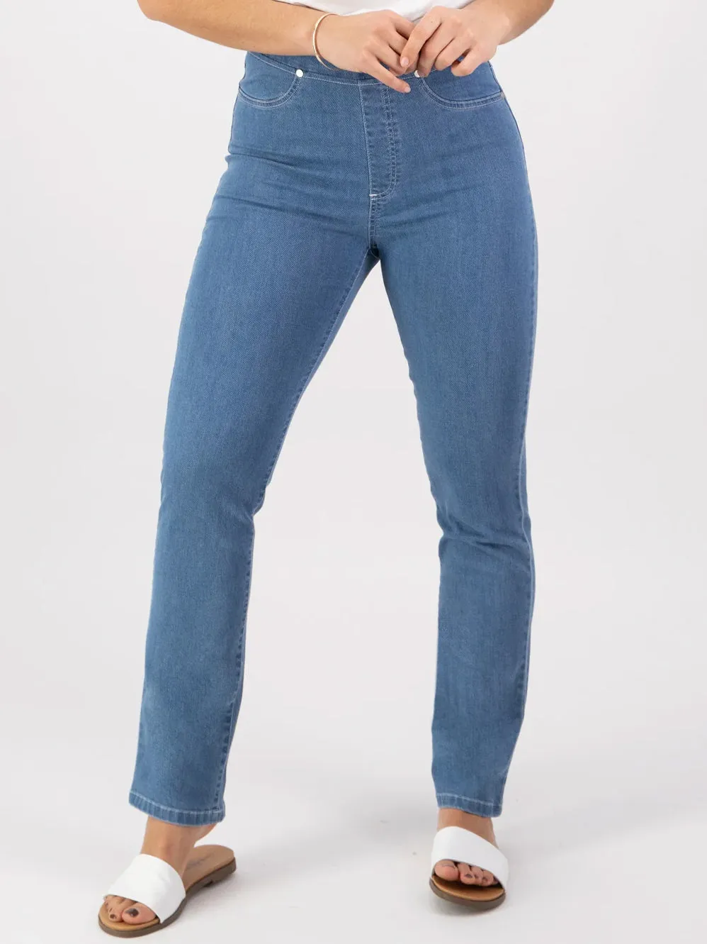 VASSALLI DENIM SLIM LEG PULL ON PANT sold by ENNI
