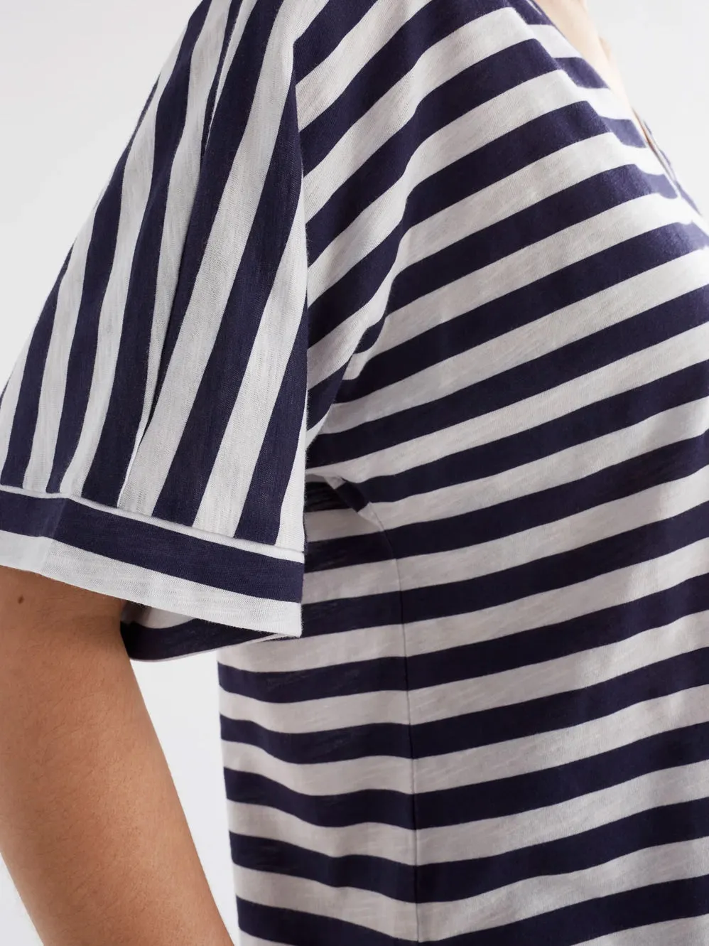 ELK SETER TEE sold by ENNI product image thumbnail 3