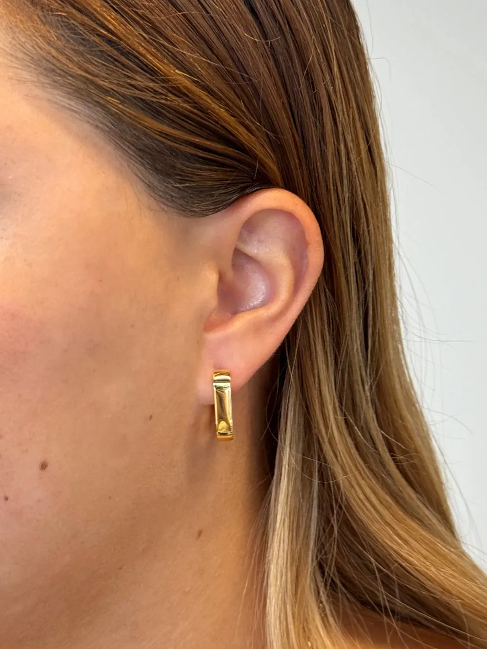 ZAFINO CASSIE HOOP sold by ENNI product image thumbnail 2