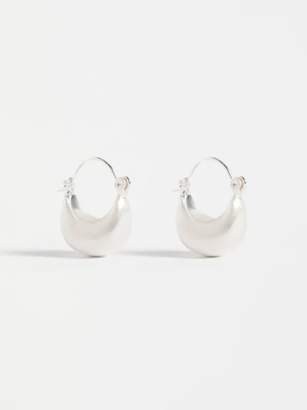 ELK ELLIK SHORT HOOP EARRING made by ENNI