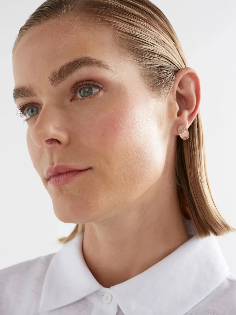 ELK GILD MINI STUD EARRING sold by ENNI product image thumbnail 2