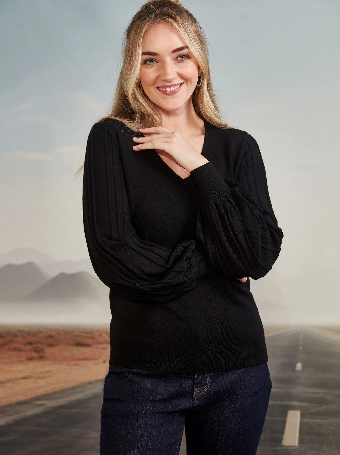 VERGE NINA SWEATER sold by ENNI product image thumbnail 3