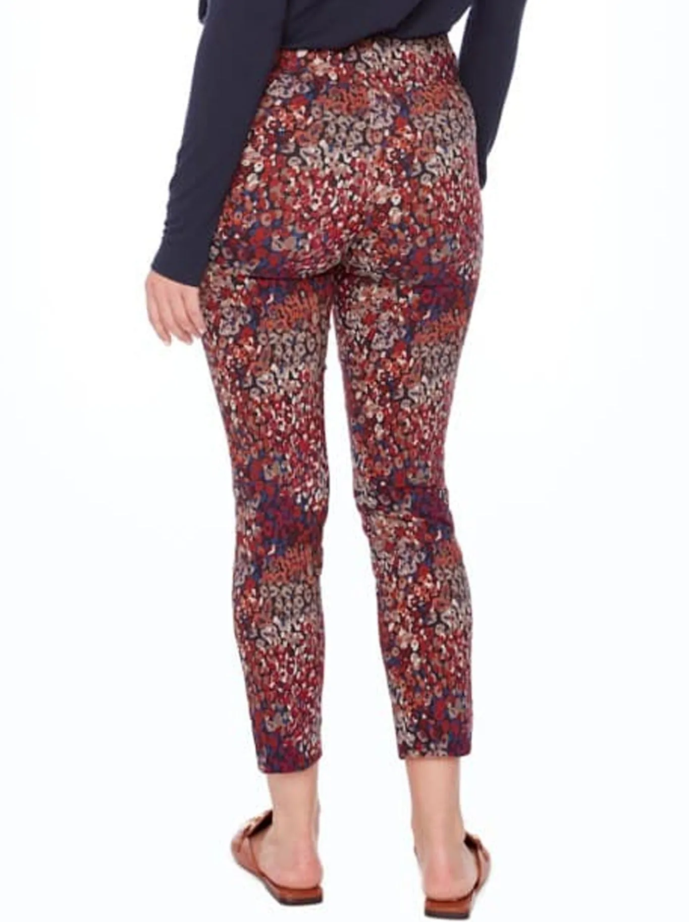 UP! 28" PETAL-SLIT TECHNO ANKLE PANT sold by ENNI product image thumbnail 3