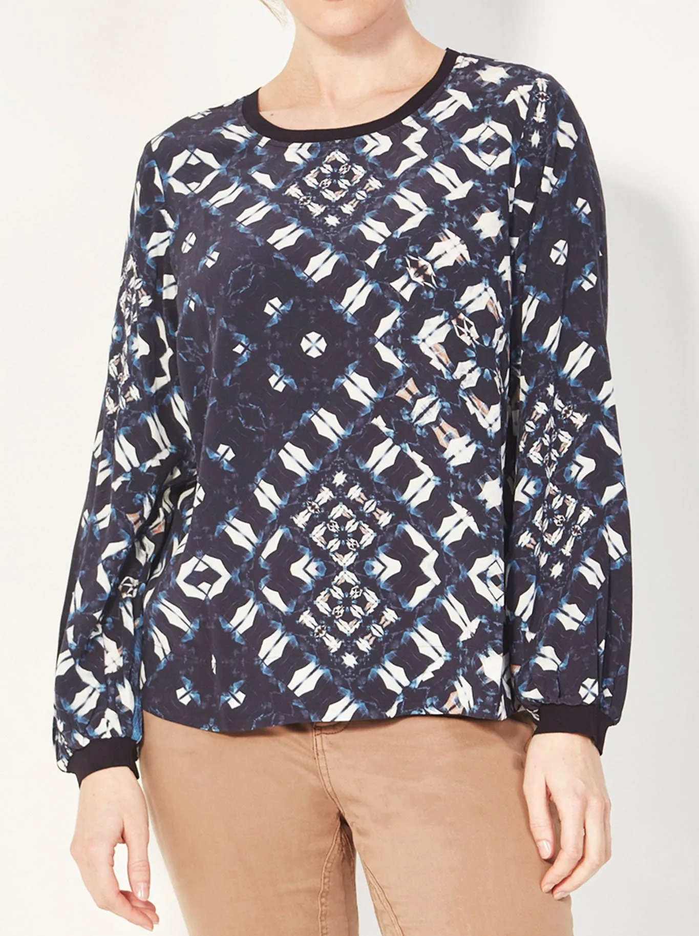 VERGE AMBLE SHIRT sold by ENNI