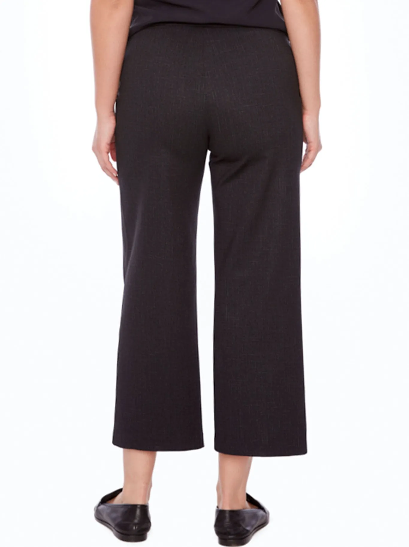 UP! 26" HOVE BLACK PONTE GAUCHO PANT sold by ENNI product image thumbnail 3
