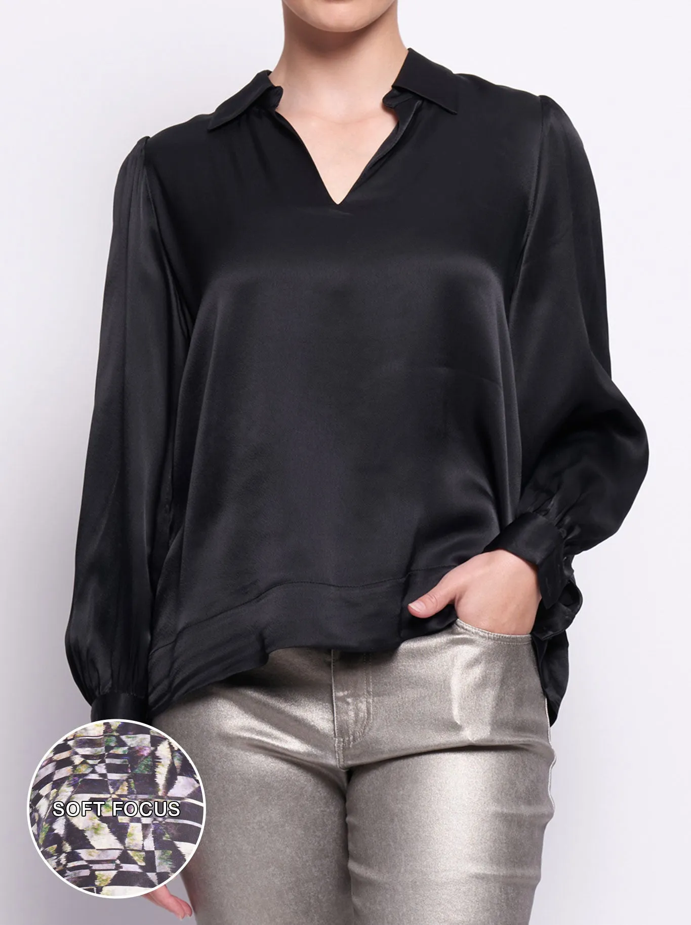 FOIL MAKE A STATEMENT BLOUSE sold by ENNI product image thumbnail 4