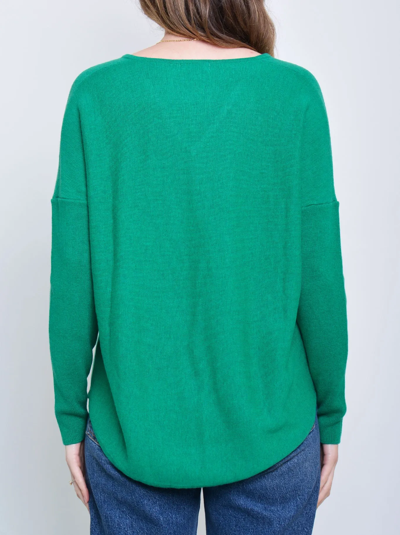 JAMES MELBOURNE VEE NECK CURVED HEM sold by ENNI product image thumbnail 2