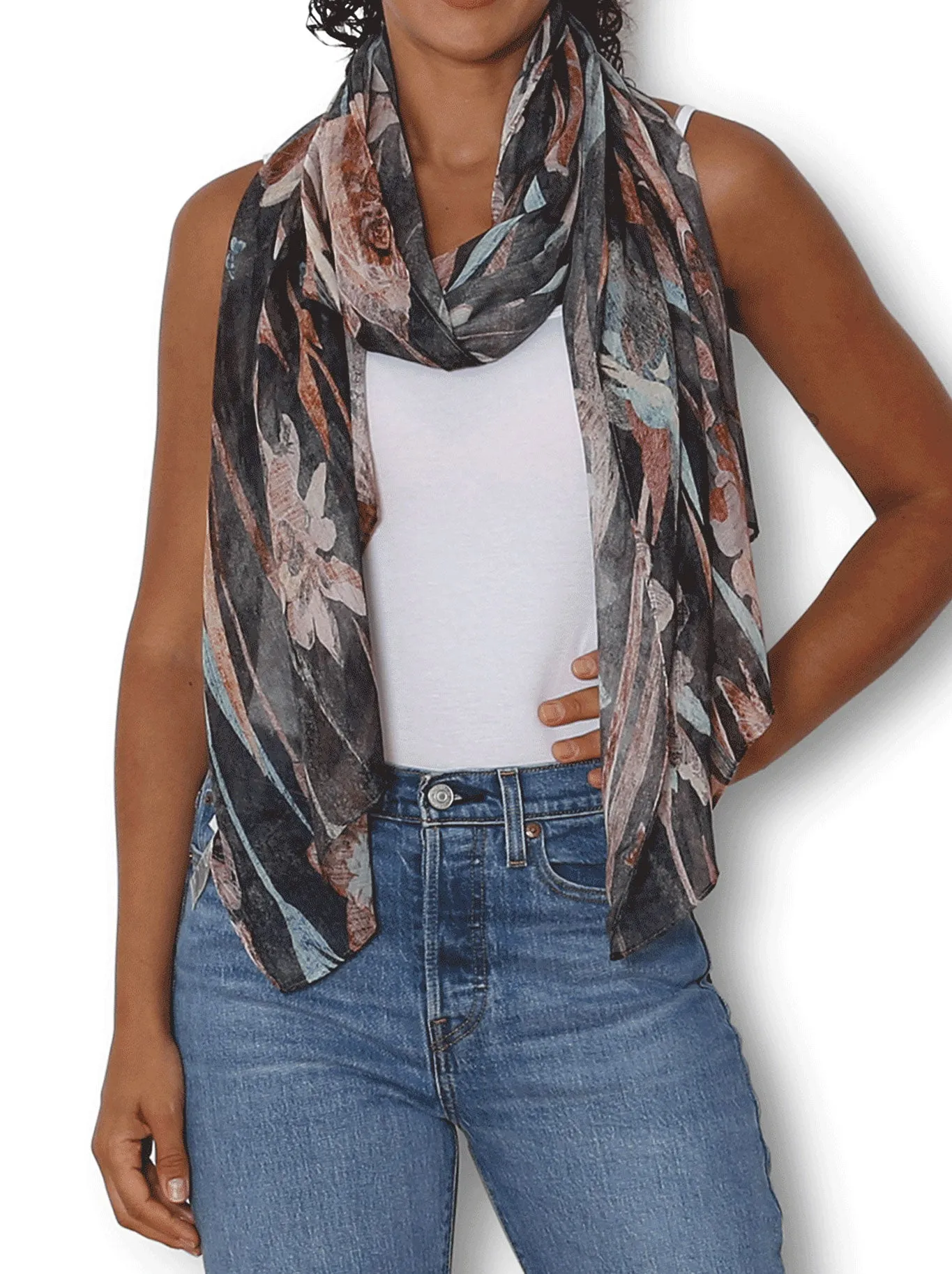 THE ARTISTS LABEL PUZZLE BLOOM SCARF sold by ENNI
