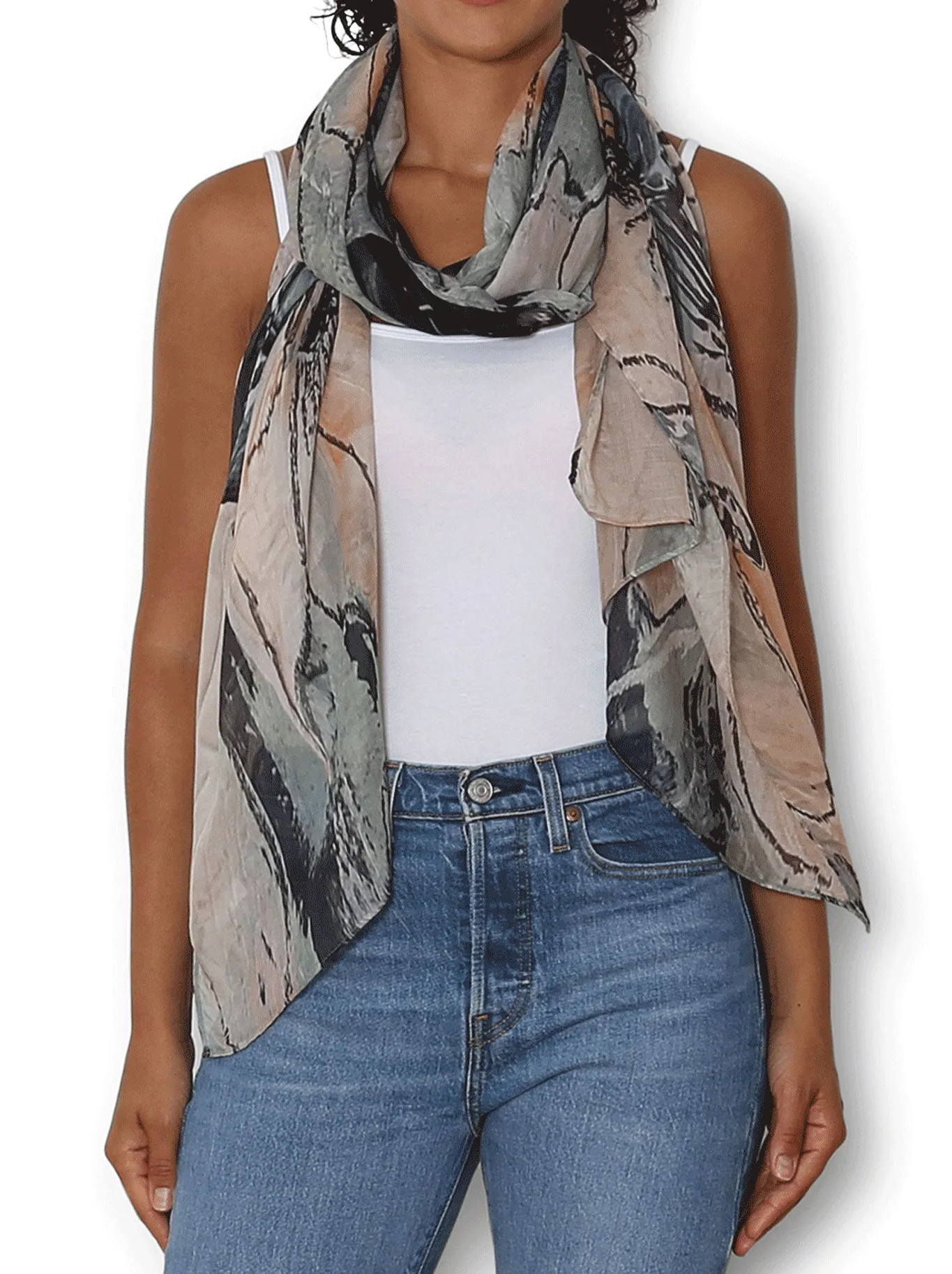 THE ARTISTS LABEL FLOWERS SCARF sold by ENNI