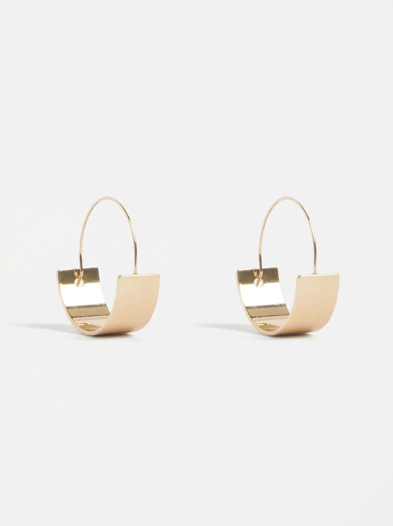 ELK TONA SMALL HOOP EARRING sold by ENNI product image thumbnail 2