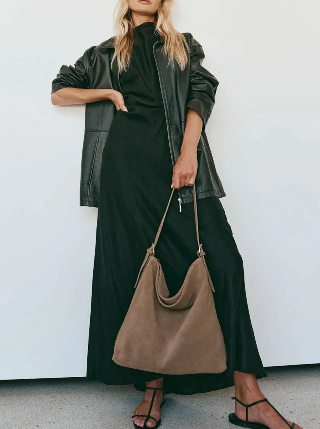 VESTIRSI SAVANNAH SUEDE HOBO BAG sold by ENNI product image thumbnail 2