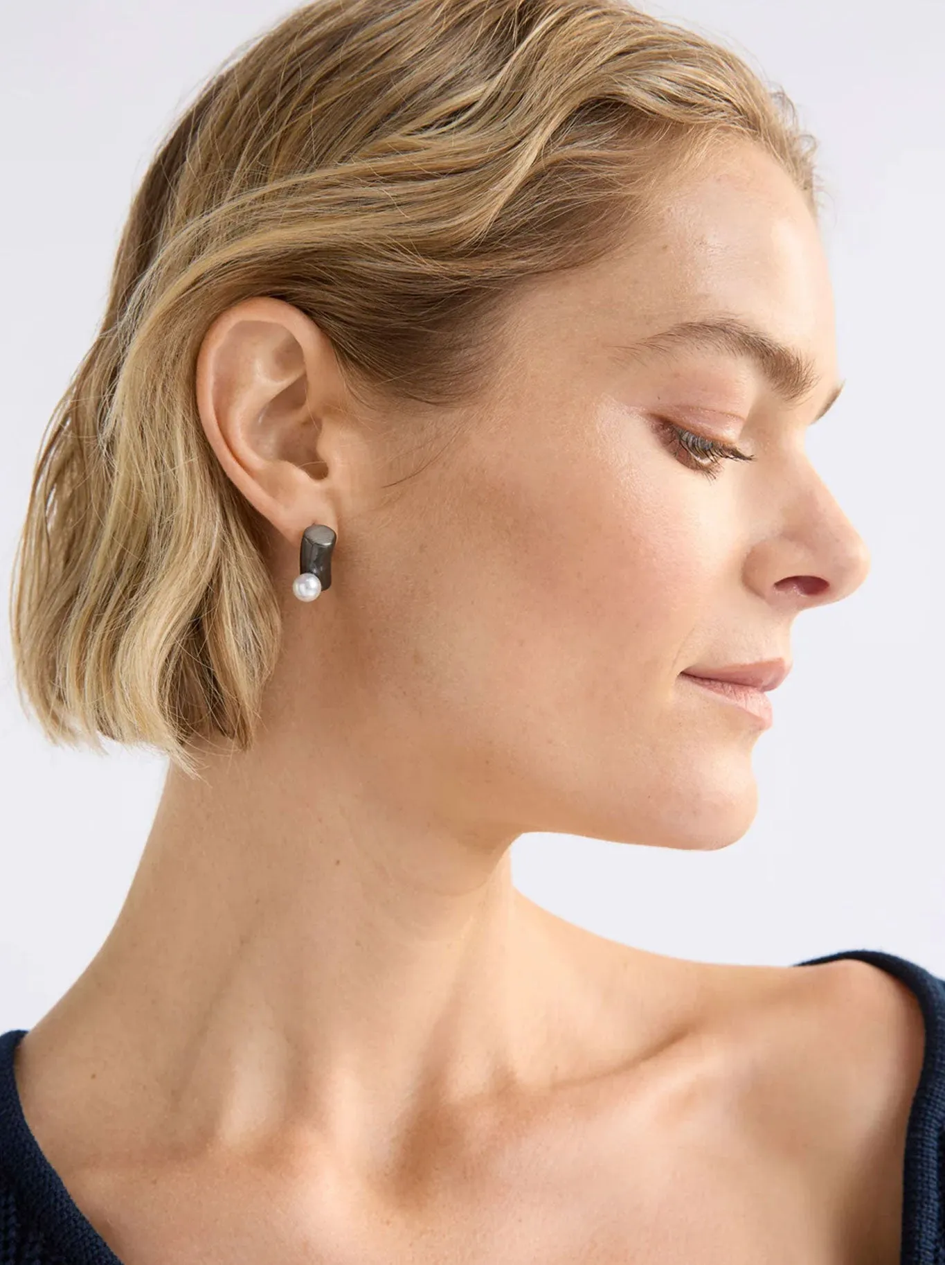 ELK AHAS STUD EARRING sold by ENNI product image thumbnail 2