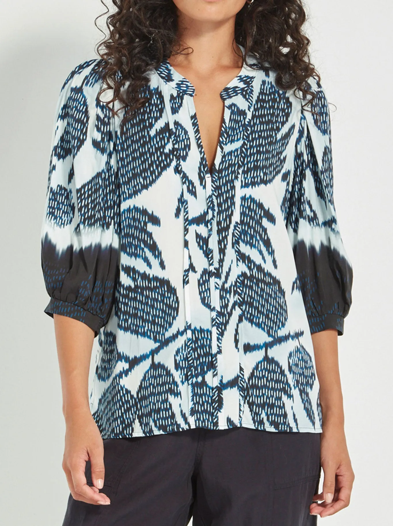 VERGE DYNASTY TOP sold by ENNI